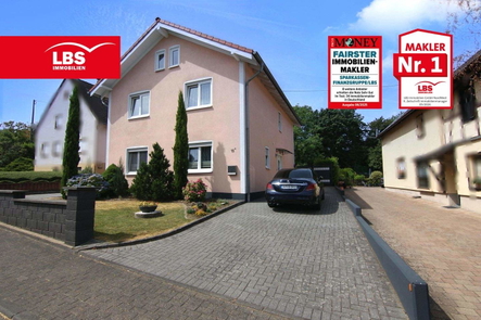 mit KI verändert - Straßenansicht