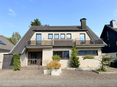 Straßenansicht