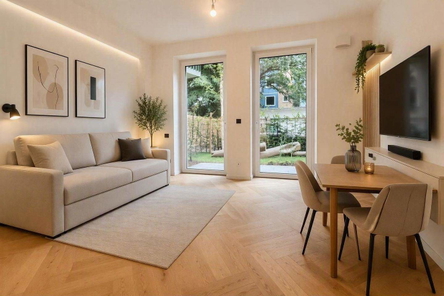 Kleines Wohn- / Schlafzimmer mit Schlafsofa