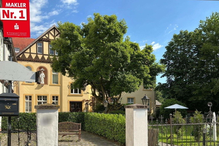 Eingang zum Gelände