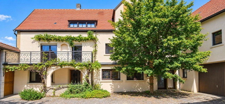 Innenhof im Sommer.jpg