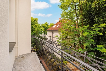 Balkon mit Grünblick