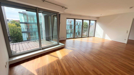 Wohnzimmer mit Panoramaglas