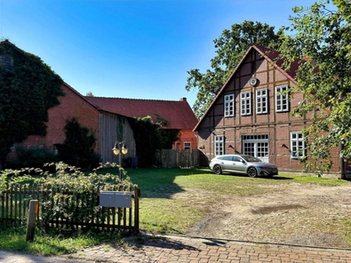 Straßenansicht