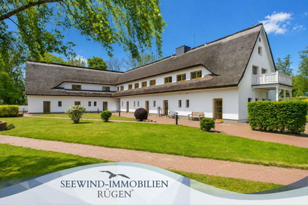 Reetdach-Charme: Maisonette-Wohnung mit Terrasse auf Mönchgut auf der Insel Rügen