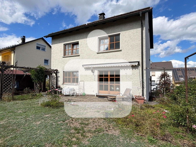 Wohnhaus und Garten