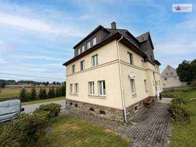 Mehrfamilienhaus in Wolkenstein Seitenansicht