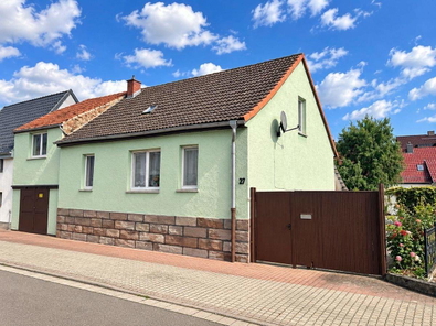 Straßenansicht
