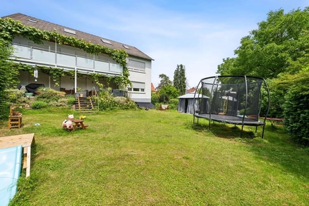 Rückseite mit Garten