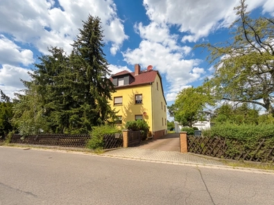 Straßenansicht
