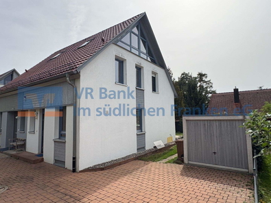 Außenansicht inkl. Garage