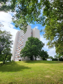 Frontansicht Hochhaus