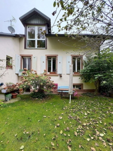 Gartenfassade u. Gaube des OG3 rechts.jpg