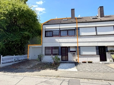 Straßenansicht