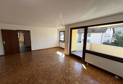 Das herrlich helle Wohnzimmer