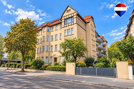 Straßenansicht - KI unterstützt