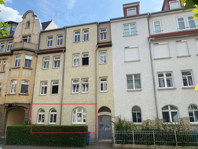 Hausfront EG_.jpg