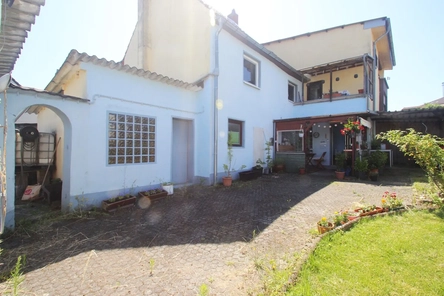 Wohnhaus mit 3 Mieteinheiten z