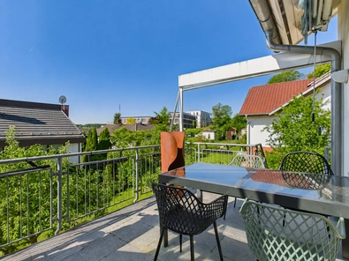 Terrasse mit Zugang zum Garten
