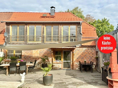 Hausansicht vom Grundstück
