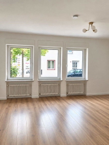 WOHNZIMMER/ ESSBEREICH