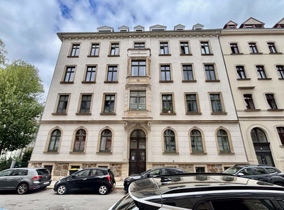 Hausansicht straßenseits