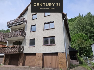 Frontansicht vom Garagenhof