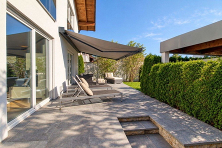 Südterrasse mit Markise
