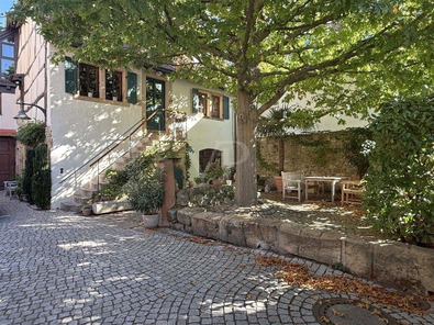Haus mit Hof
