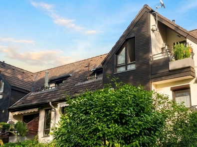 GEMÜTLICHE DACHGESCHOSSWOHNUNG