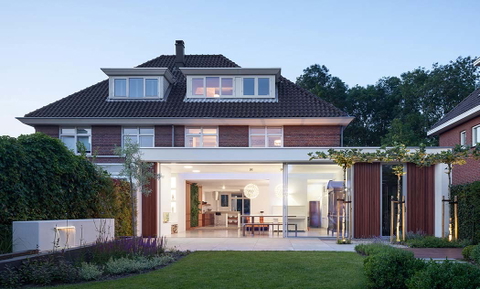 Immobilienmakler iad Deutschland Gmbh