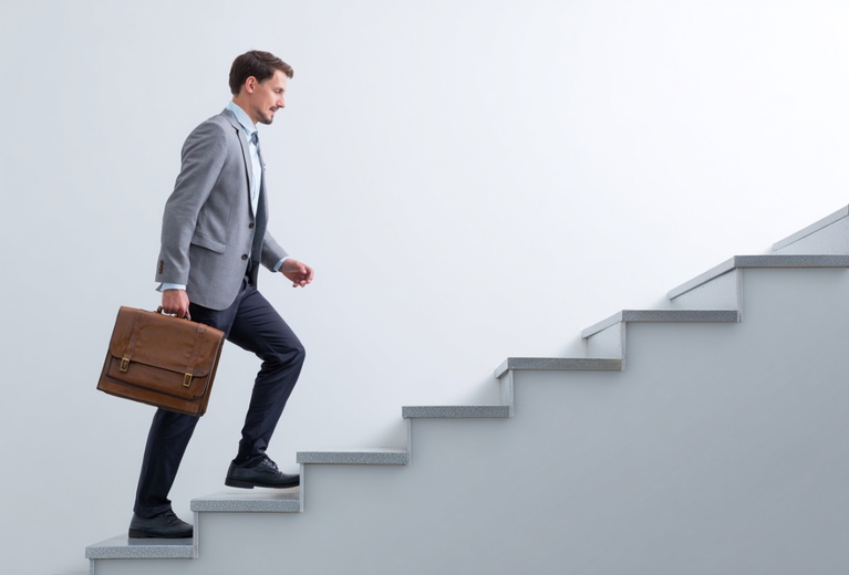 Immobilienmakler werden: So funktioniert es am besten