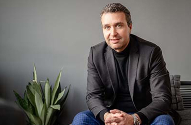 Prortraitbild von Achim Amann – Geschäftsführer Black Label Immobilien